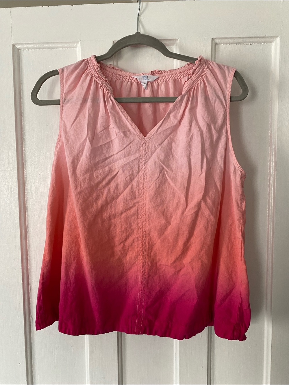 Time and Tru Pink Ombre Sleeveless V-Neck Tank Top